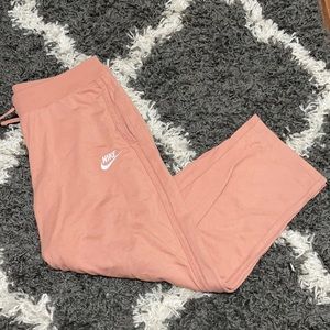 Nike Crop Sweatpants